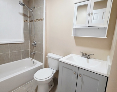 124 Southview Street - Photo Thumbnail 12