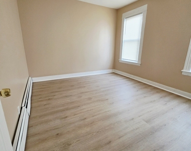124 Southview Street - Photo Thumbnail 10