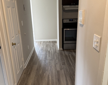 810 Atlantic Street - Photo Thumbnail 3