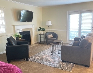 221 Old Pond Lane - Photo Thumbnail 9