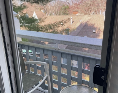 221 Old Pond Lane - Photo Thumbnail 18