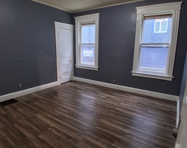 146 Chestnut Avenue - Photo Thumbnail 9