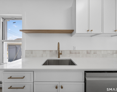 259 Laurel Avenue - Photo Thumbnail 13