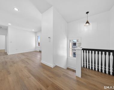259 Laurel Avenue - Photo Thumbnail 3