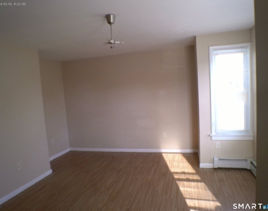13 Armstrong Place - Photo Thumbnail 10