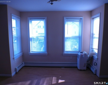 13 Armstrong Place - Photo Thumbnail 1