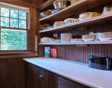 106 Shore Avenue - Photo Thumbnail 15