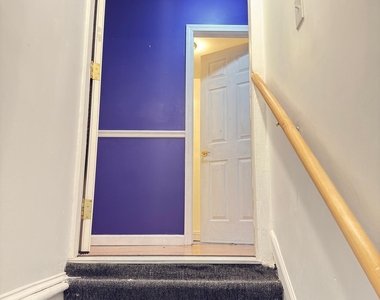32 Winter Street - Photo Thumbnail 2
