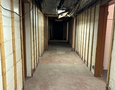 4825 Butler St. (to Lease) - Photo Thumbnail 12