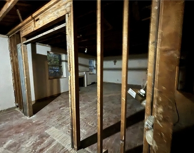 4825 Butler St. (to Lease) - Photo Thumbnail 2