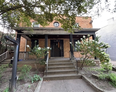 4825 Butler St. (to Lease) - Photo Thumbnail 18