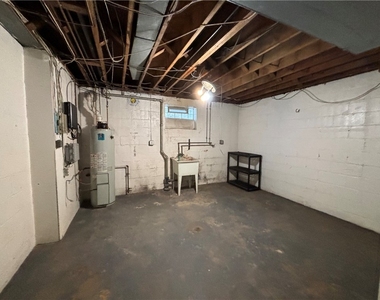 4825 Butler St. (to Lease) - Photo Thumbnail 15