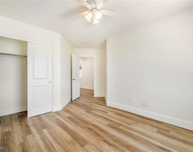9372 Glendora Valley Street - Photo Thumbnail 19