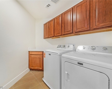 9372 Glendora Valley Street - Photo Thumbnail 20