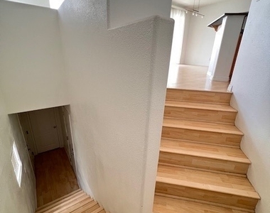6255 Arby Avenue - Photo Thumbnail 3