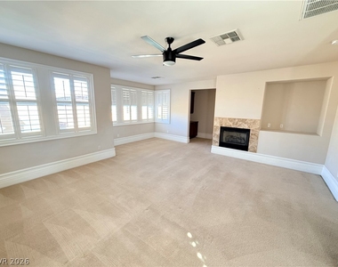 464 Via Palermo Drive - Photo Thumbnail 37