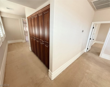 464 Via Palermo Drive - Photo Thumbnail 30