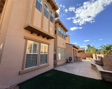 464 Via Palermo Drive - Photo Thumbnail 8