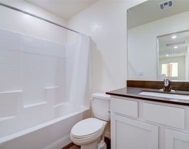 1705 Cowboy Path Avenue - Photo Thumbnail 16