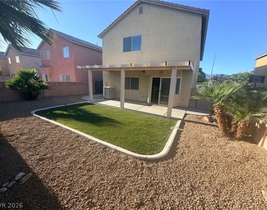 625 Sterling Spur Avenue - Photo Thumbnail 10