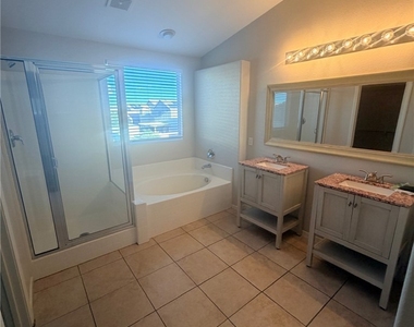 625 Sterling Spur Avenue - Photo Thumbnail 21