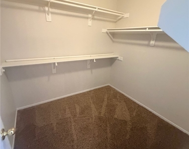 625 Sterling Spur Avenue - Photo Thumbnail 20
