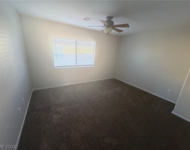 625 Sterling Spur Avenue - Photo Thumbnail 12