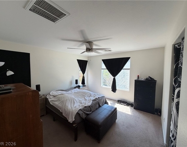 2515 Begonia Valley Avenue - Photo Thumbnail 12