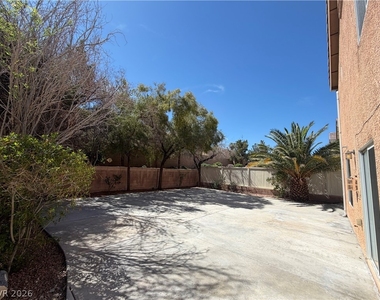 2515 Begonia Valley Avenue - Photo Thumbnail 29