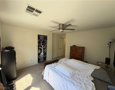 2515 Begonia Valley Avenue - Photo Thumbnail 11