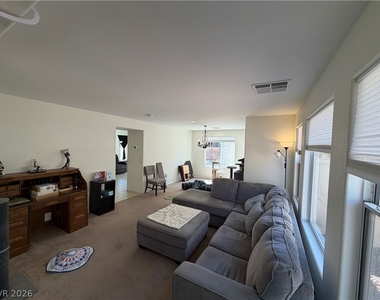 2515 Begonia Valley Avenue - Photo Thumbnail 2