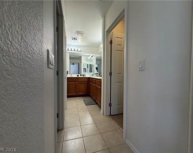 2515 Begonia Valley Avenue - Photo Thumbnail 25