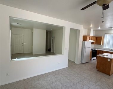 11056 Piedmont Valley Avenue - Photo Thumbnail 6