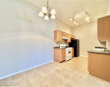 8805 Jeffreys Street - Photo Thumbnail 4