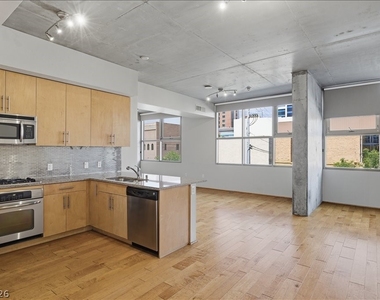 353 E Bonneville Avenue - Photo Thumbnail 1
