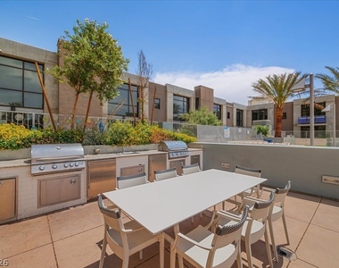 353 E Bonneville Avenue - Photo Thumbnail 20