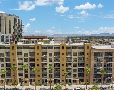 353 E Bonneville Avenue - Photo Thumbnail 29