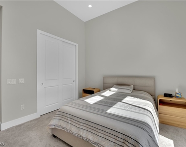 10973 Horizon Ledge Avenue - Photo Thumbnail 13
