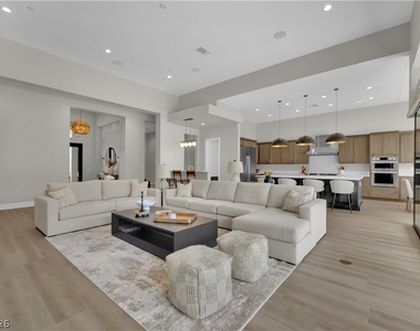 10973 Horizon Ledge Avenue - Photo Thumbnail 45