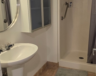 3418 Oneida Way - Photo Thumbnail 6