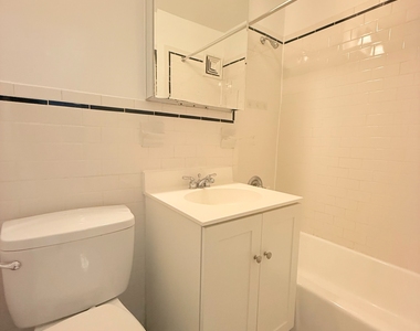 46 West 73rd Street - Photo Thumbnail 5