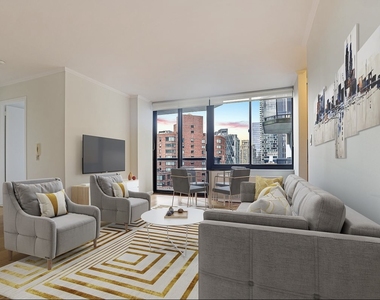 West 48th Street - Photo Thumbnail 1