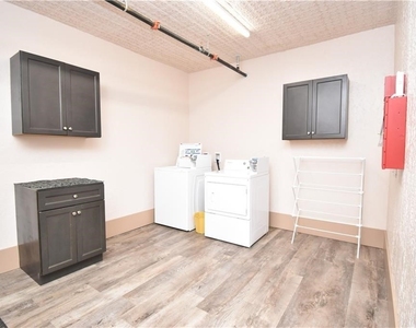 152 Court Street - Photo Thumbnail 13