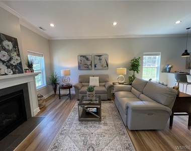 5281 Chestnut Ridge - Photo Thumbnail 4