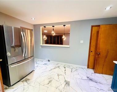 2791 N Forest Road - Photo Thumbnail 8