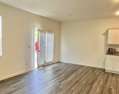 173 Swindon Drive - Photo Thumbnail 12