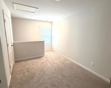 8279 Bluewater Drive - Photo Thumbnail 8