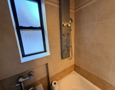 319 East 50th Street - Photo Thumbnail 10