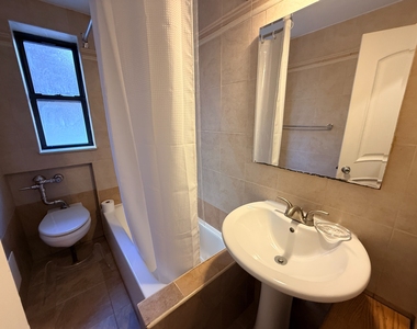 319 East 50th Street - Photo Thumbnail 9