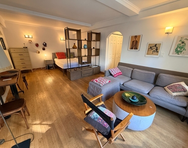 319 East 50th Street - Photo Thumbnail 1